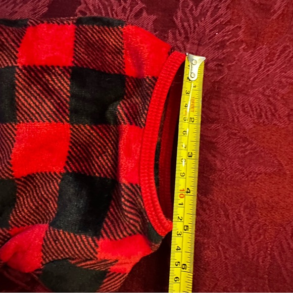 Red plaid Buffalo dog pajamas/clothing size small 7-11lbs - Picture 4 of 11